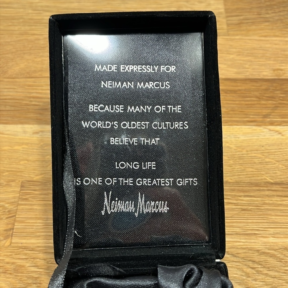 NEW Neiman Marcus 2002 Silver Tone Pyramid Bottle Stopper in Black Velvet Box - Picture 13 of 16